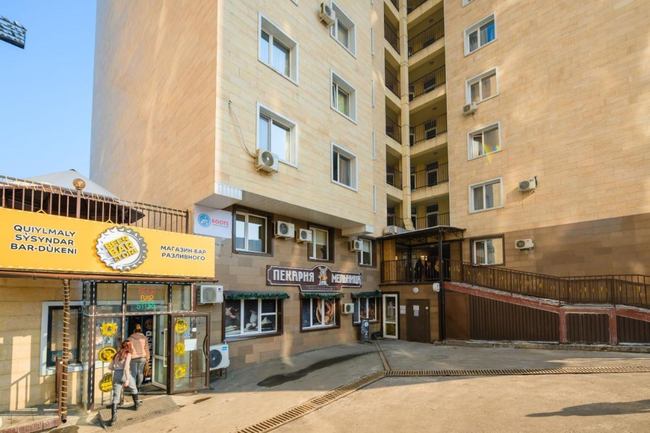 1-Ком Кв В Жк Молодежный Almatý Exterior foto